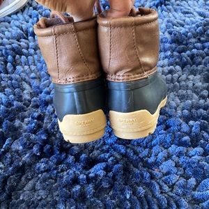 Toddler size 7 sperry duck boots